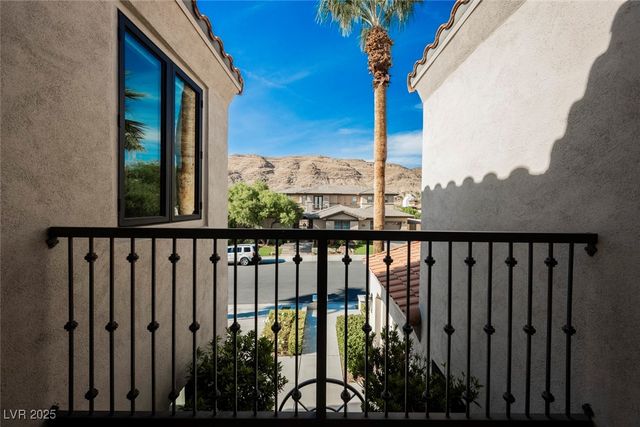 2486 Grassy Spring Place, Las Vegas, NV 89135