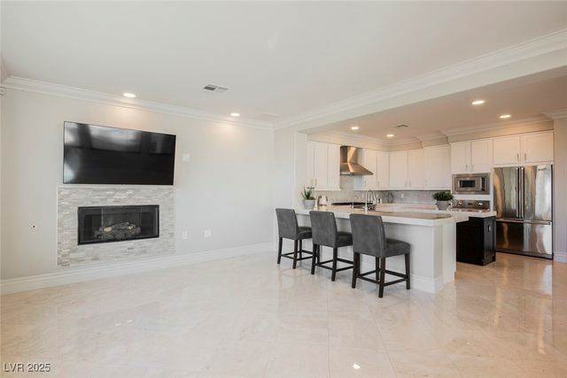 2486 Grassy Spring Place, Las Vegas, NV 89135