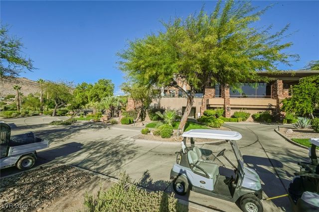 2486 Grassy Spring Place, Las Vegas, NV 89135