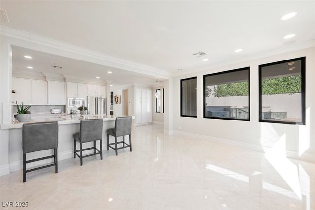 2486 Grassy Spring Place, Las Vegas, NV 89135