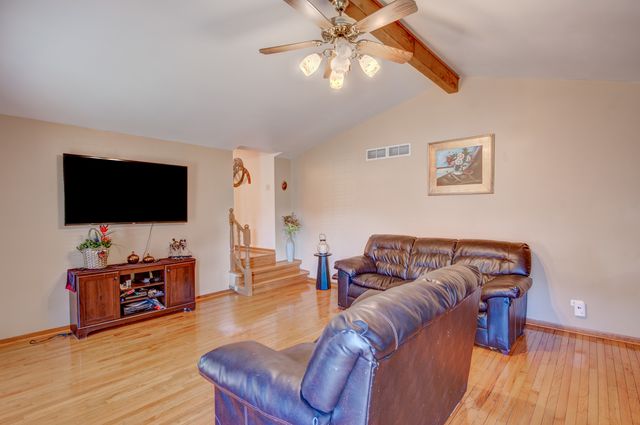 1960 185th Street, Lansing, IL 60438