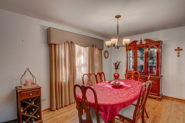 1960 185th Street, Lansing, IL 60438