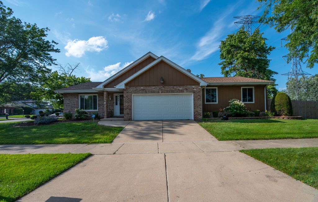 1960 185th Street, Lansing, IL 60438