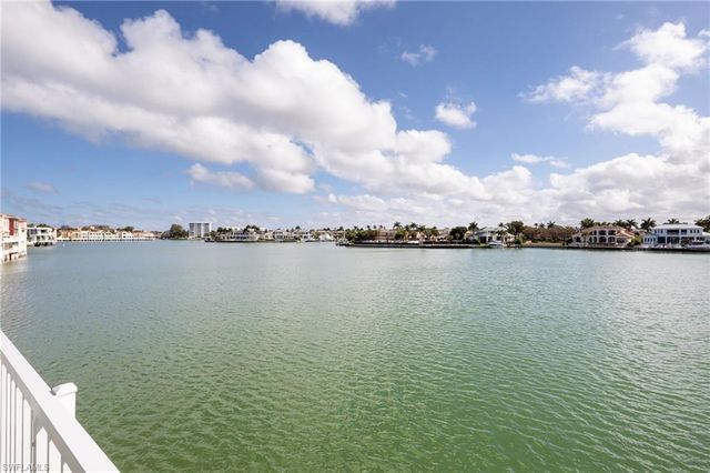 4000 Gulf Shore BLVD N 400, Naples, FL 34103