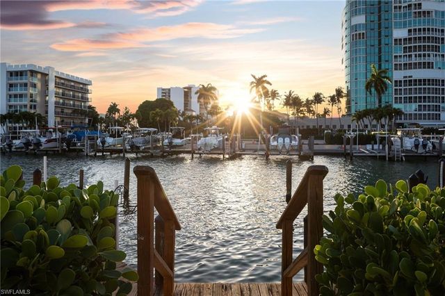 4000 Gulf Shore BLVD N 400, Naples, FL 34103