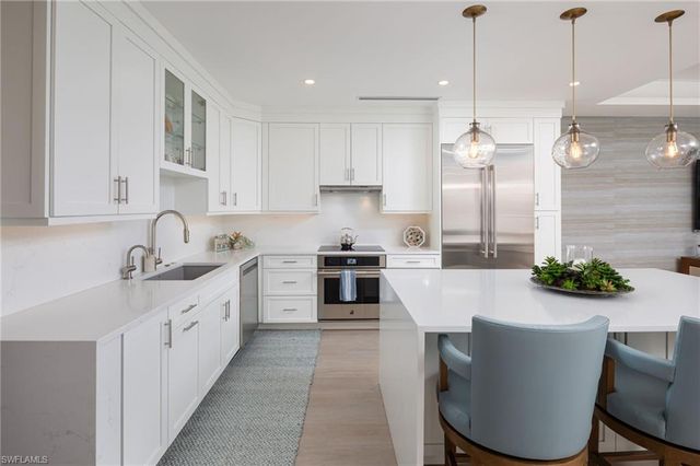 4000 Gulf Shore BLVD N 400, Naples, FL 34103