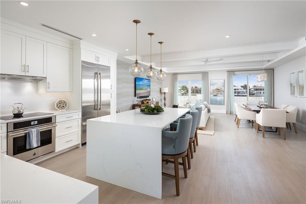 4000 Gulf Shore BLVD N 400, Naples, FL 34103