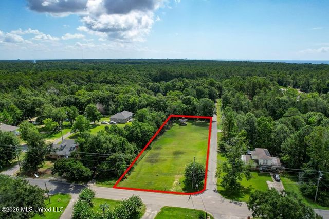342 Menge Avenue, Pass Christian, MS 39571
