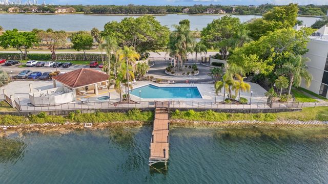 116 Lake Emerald Drive 101, Oakland Park, FL 33309
