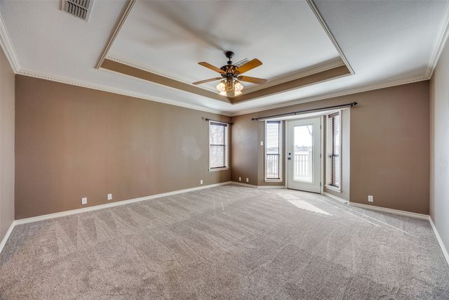 1230 Kiowa Drive E, Gainesville, TX 76240
