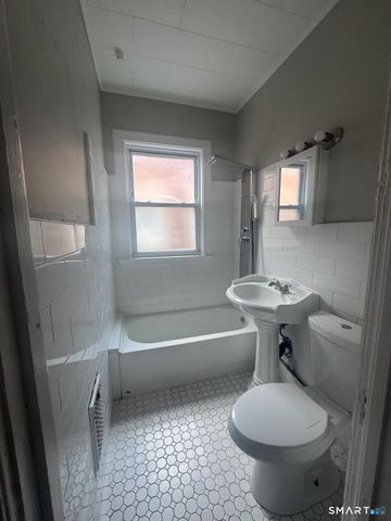 287 Dover Street, Bridgeport, CT 06610