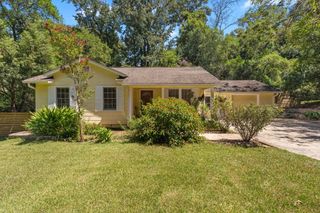 1111 Carraway Street, Tallahassee, FL 32308