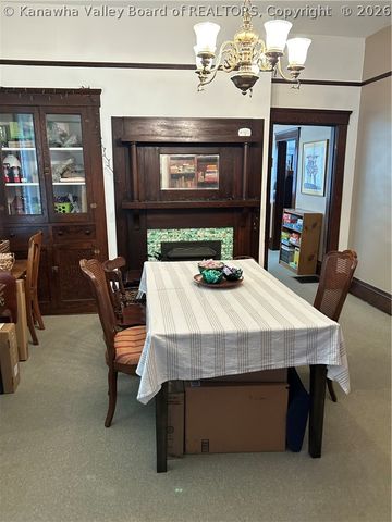 5203 Washington Avenue Se, Charleston, WV 25304