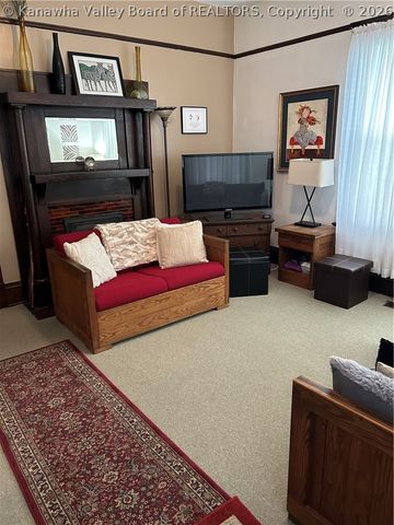 5203 Washington Avenue Se, Charleston, WV 25304