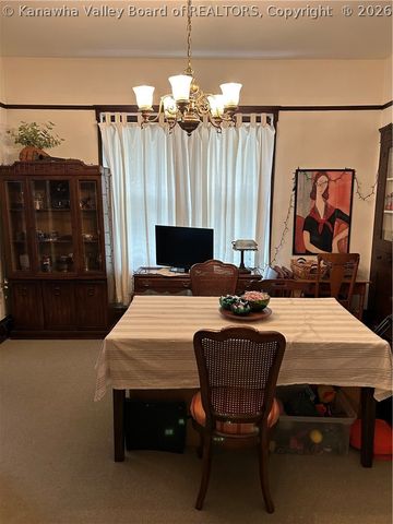 5203 Washington Avenue Se, Charleston, WV 25304