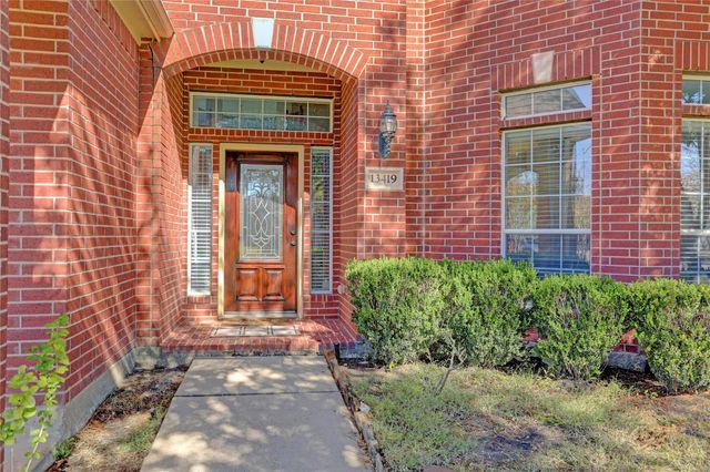 13419 Sunset Bay Lane, Pearland, TX 77584