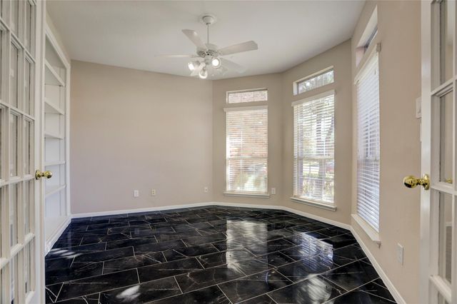 13419 Sunset Bay Lane, Pearland, TX 77584