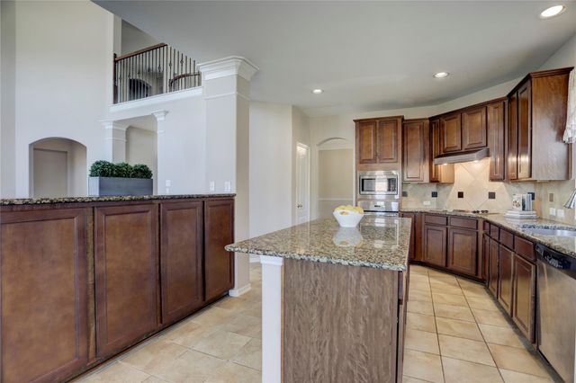 13419 Sunset Bay Lane, Pearland, TX 77584