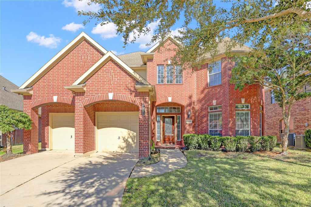 13419 Sunset Bay Lane, Pearland, TX 77584