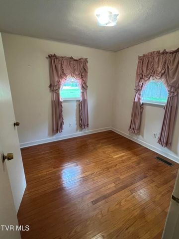2335 Jones Bridge Road, Greeneville, TN 37743