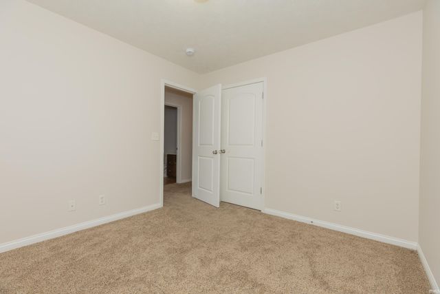 4920 Penrose Drive, Newburgh, IN 47630
