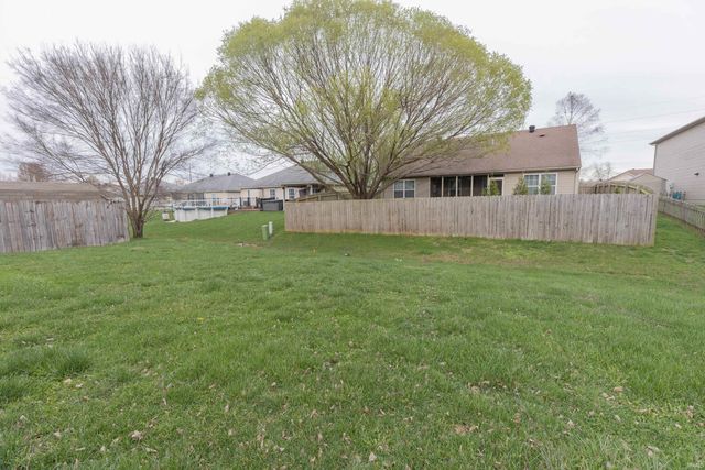 4920 Penrose Drive, Newburgh, IN 47630
