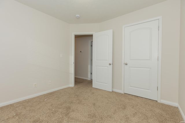4920 Penrose Drive, Newburgh, IN 47630
