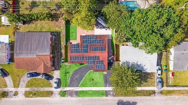 18502 NW 23rd Ct, Miami Gardens, FL 33056