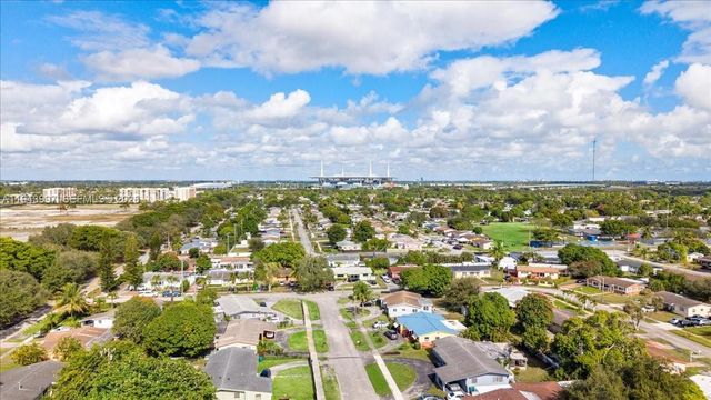 18502 NW 23rd Ct, Miami Gardens, FL 33056