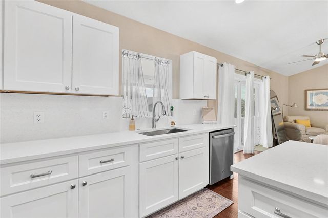 206 SHANNON LANE, Lady Lake, FL 32159