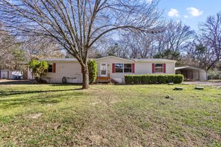 341 Pecan Place Lane, Pottsboro, TX 75076