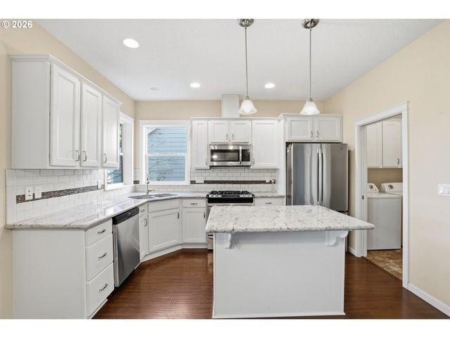 480 Nw REED Ln, Dallas, OR 97338