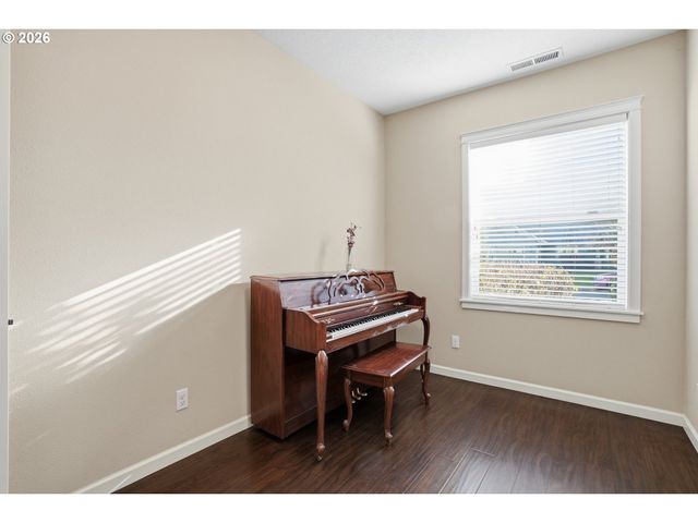 480 Nw REED Ln, Dallas, OR 97338