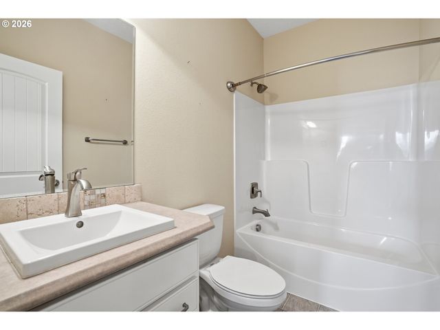 480 Nw REED Ln, Dallas, OR 97338