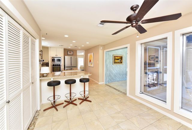 11418 Lakeside Place Drive, Houston, TX 77077