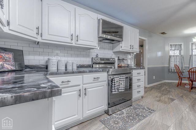 806 W Mueller, Paragould, AR 72450