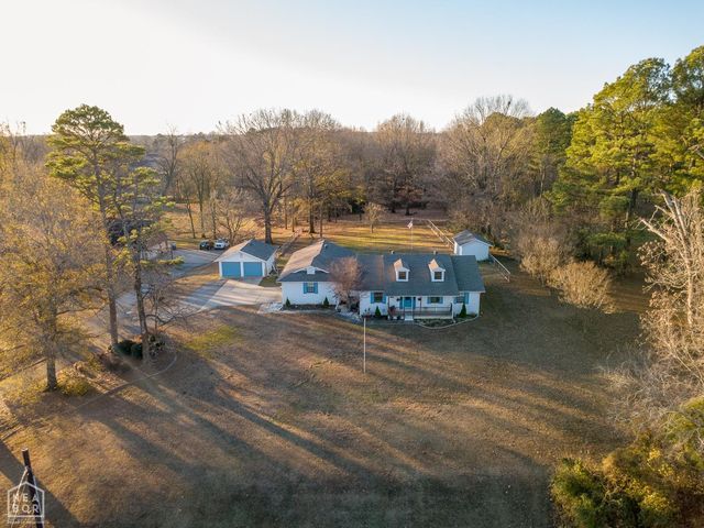 806 W Mueller, Paragould, AR 72450