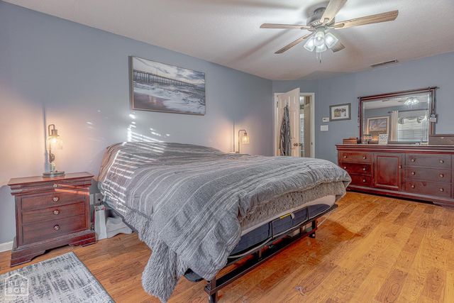 806 W Mueller, Paragould, AR 72450