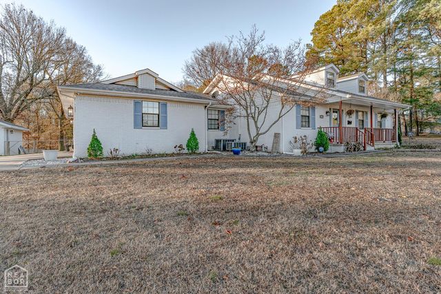 806 W Mueller, Paragould, AR 72450