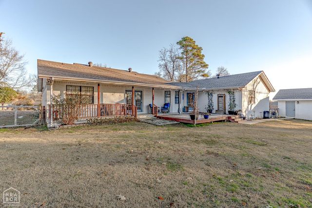 806 W Mueller, Paragould, AR 72450