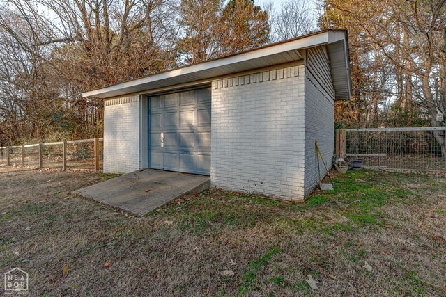 806 W Mueller, Paragould, AR 72450