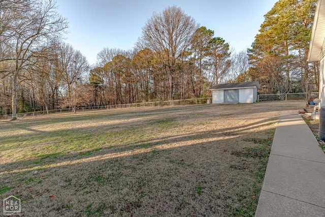 806 W Mueller, Paragould, AR 72450