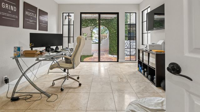 9521 Eden Manor, Parkland, FL 33076