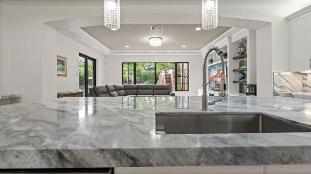 9521 Eden Manor, Parkland, FL 33076