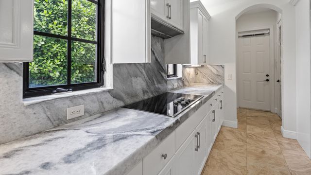 9521 Eden Manor, Parkland, FL 33076