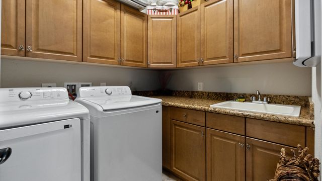 9521 Eden Manor, Parkland, FL 33076