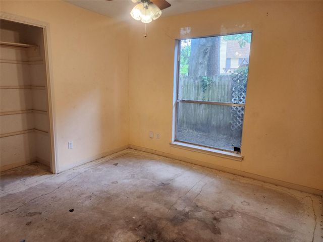 2703 Dovewood Lane, Spring, TX 77373