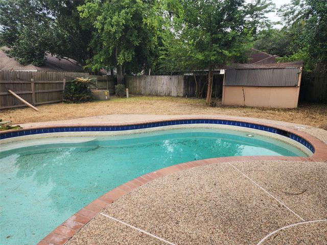 2703 Dovewood Lane, Spring, TX 77373