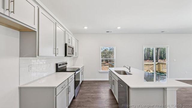 3065 Platinum Circle, West End, NC 27376
