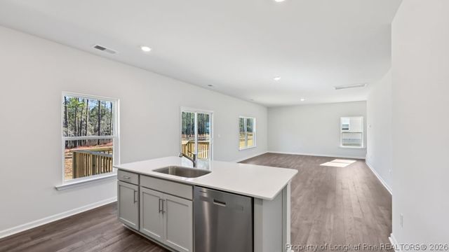 3065 Platinum Circle, West End, NC 27376